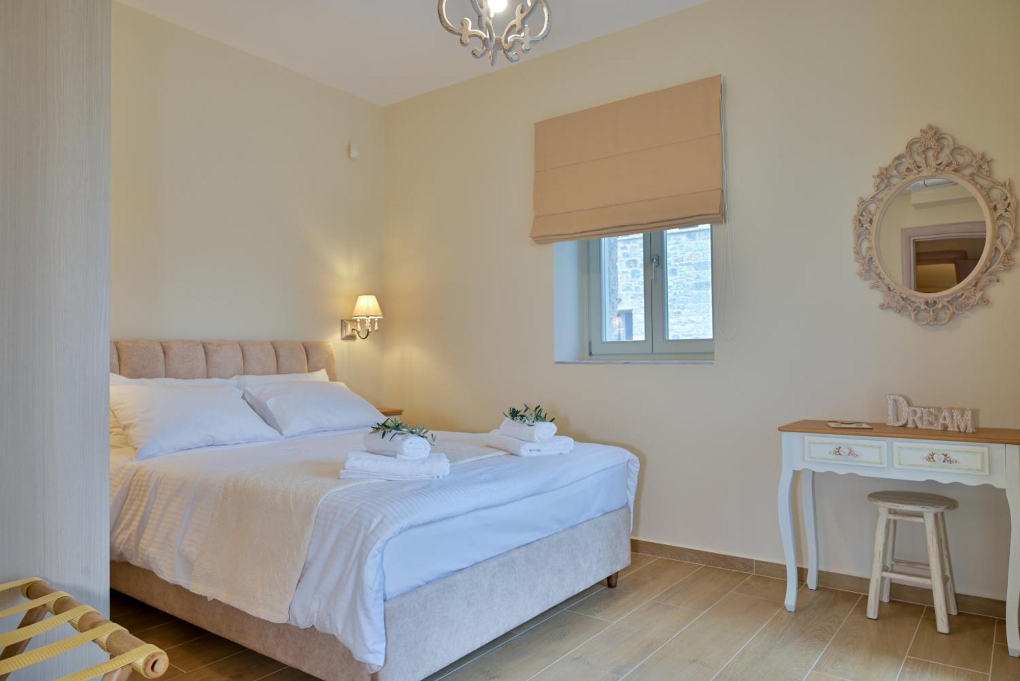 Efmar Exclusive Residences Γύθειο Εξωτερικό φωτογραφία